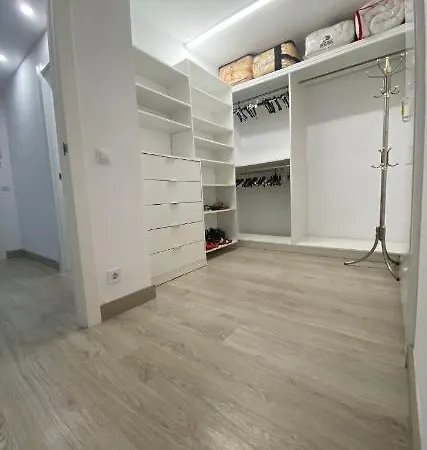 Apartment Piso Onada1 *